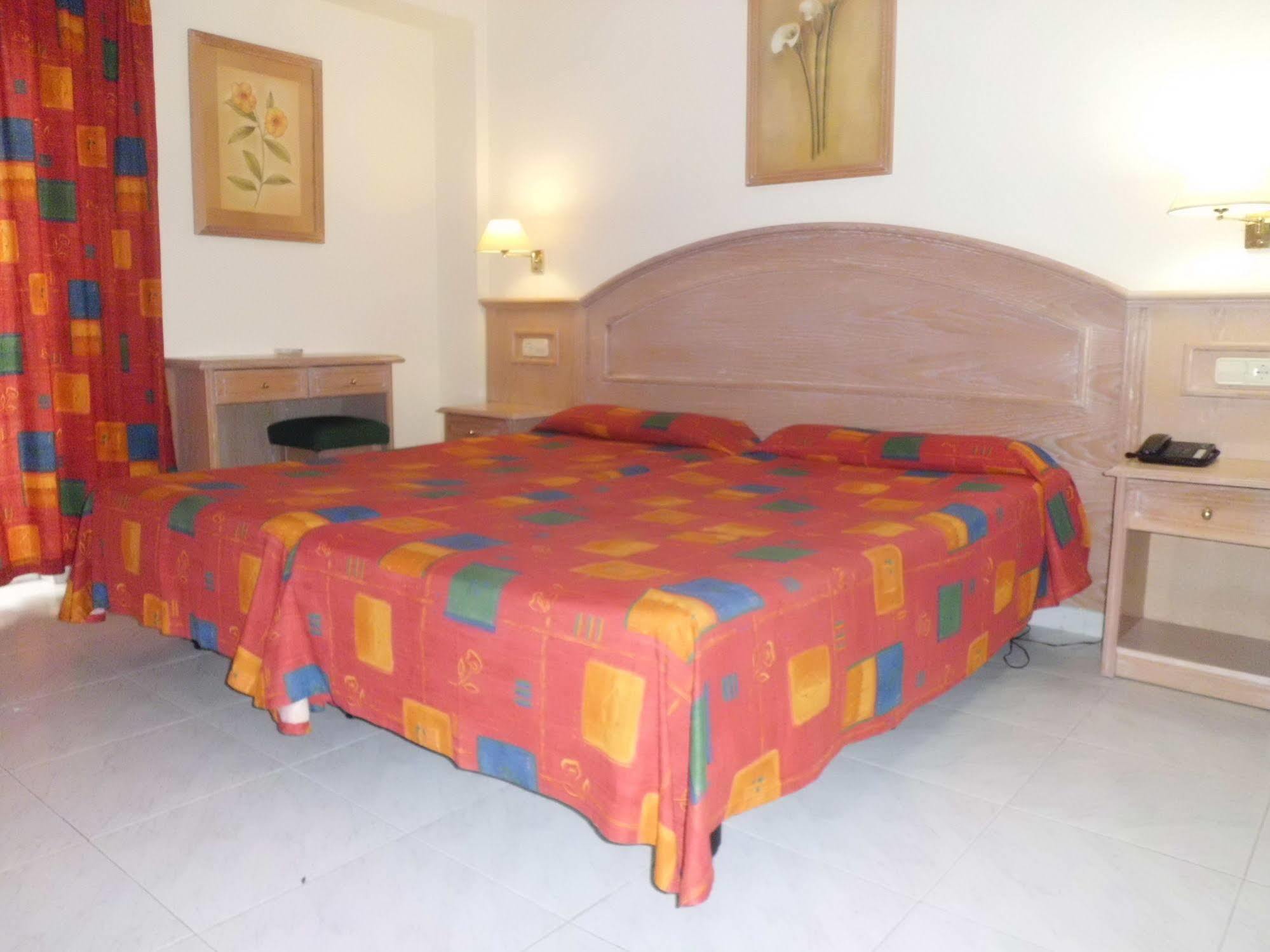 Apartamentos Park Plaza بويرتو ذي لا كروز المظهر الخارجي الصورة